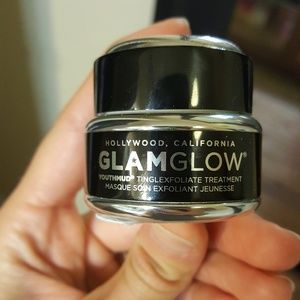 GLAMGLOW Youthmud TingleExfoliate Treatment